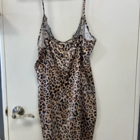 CBR Leopard Print Lace Trim Slip size xl fits like a medium - Picture 6 of 9